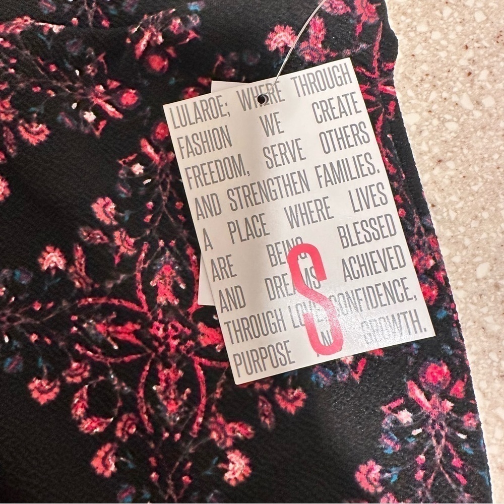 LulaRoe Cassie Pencil Skirt Stretchy High Wide Waist Adjustable Sizes S-M 6-8 - Picture 3 of 15